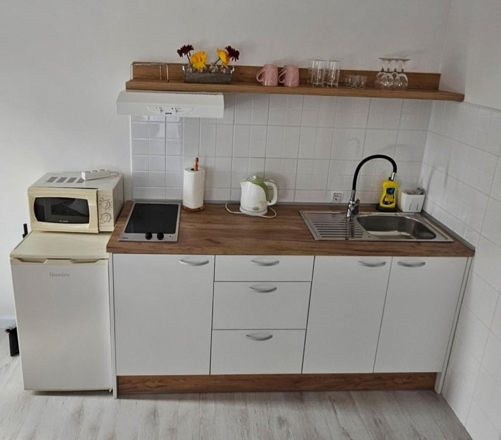 Apartmani Alma Podgora Luaran gambar