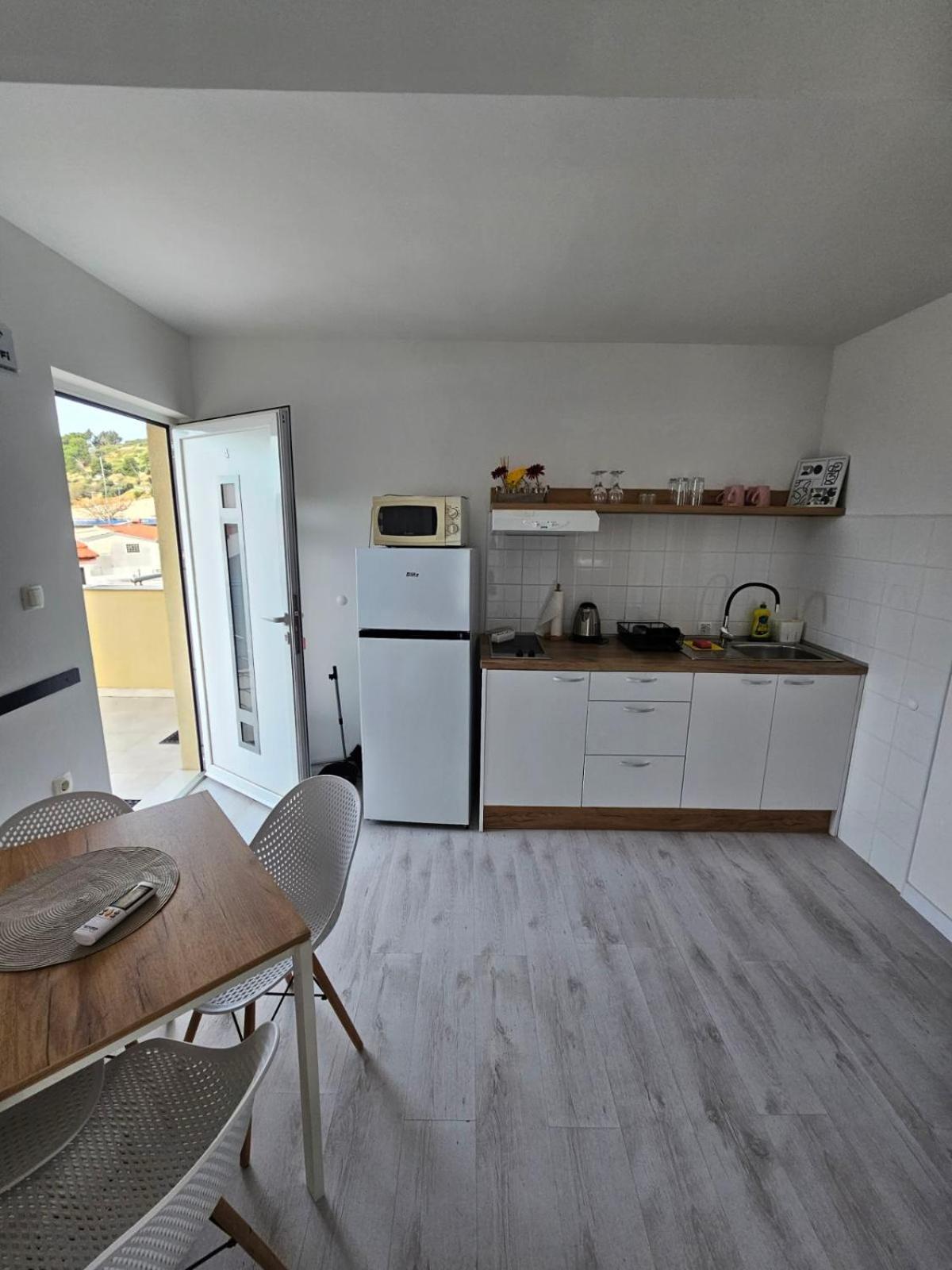Apartmani Alma Podgora Luaran gambar